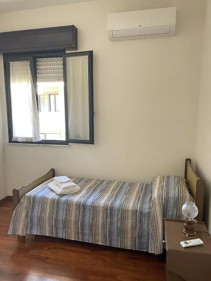Geltrude Apartment Avola
