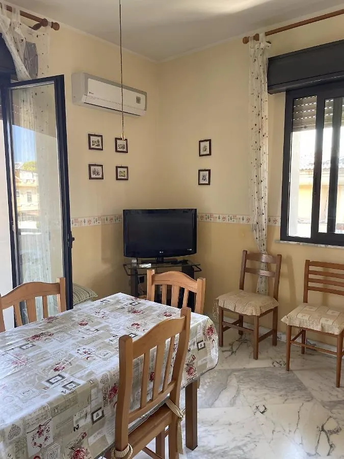 Geltrude Apartment Avola