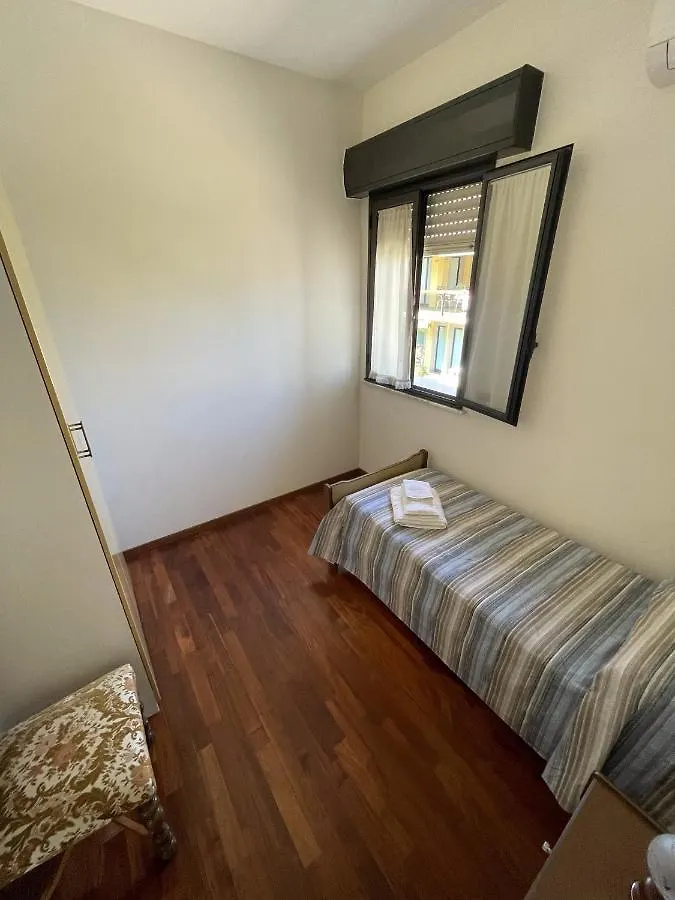 Geltrude Apartment Avola