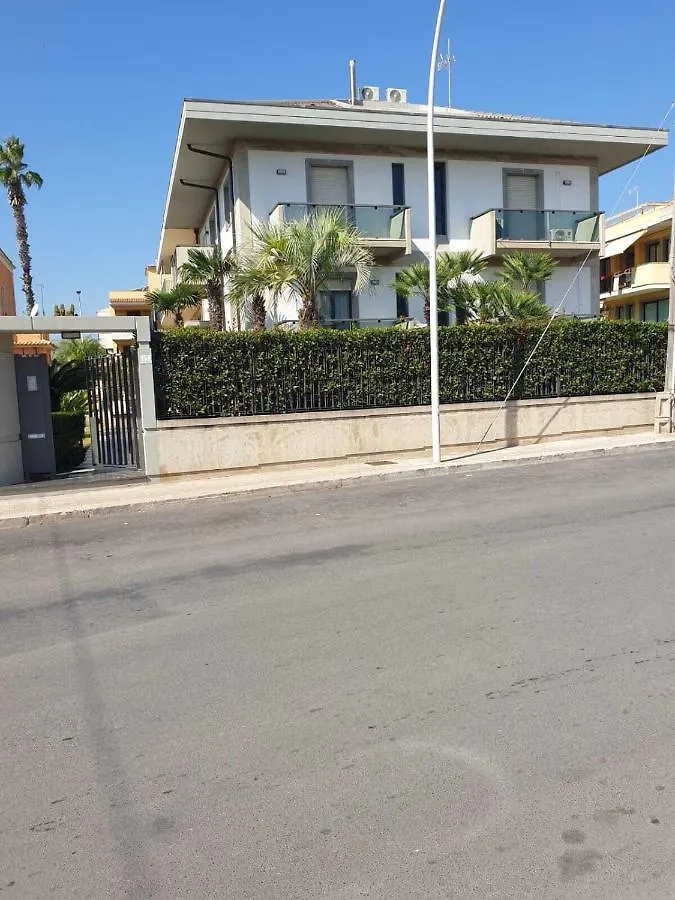 Geltrude Apartment Avola